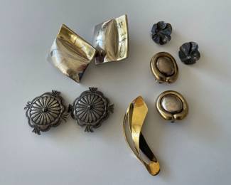 Lot 7426 Lot of Sterling  Clip On Earrings  Pin Brooch