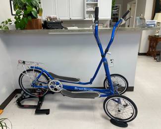Lot 9105 Indoor Outdoor Street Strider Elliptical Bike  Summit 8r Sprinter 3r