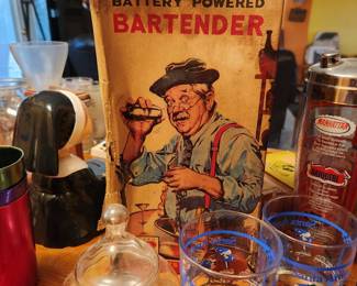 Vintage "Charlie Weaver" Bartender