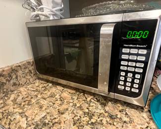 Hamilton Beach microwave 