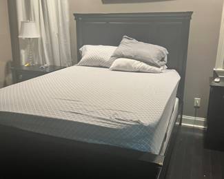 Queen bed