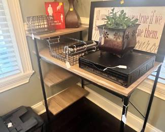 Small office desk