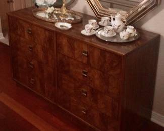 Dresser for mid century king bedroom set