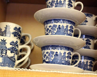 Blue willow cups and saucers , Johnson Brothers