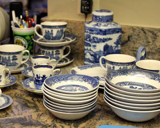 Blue Willow Dinnerware