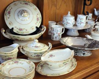 Lots of china in this sale