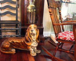 Large dog figure, conversation piece 