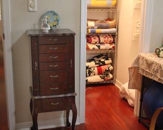 jewelry armoire quilts