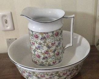 Bowl and pitcher wash set with rose’s