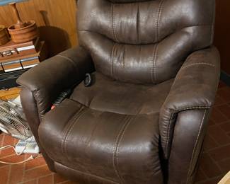 Leather medic recliner. With control. Lumbar 