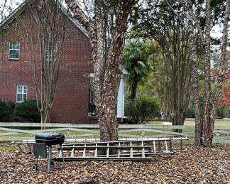 Ladders of all sizes 