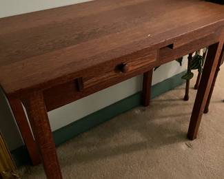 Small table desk 