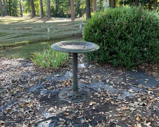 Iron bird bath stand 