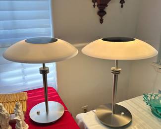 HOLTKÖTTER Pair of saucer MCM lamps