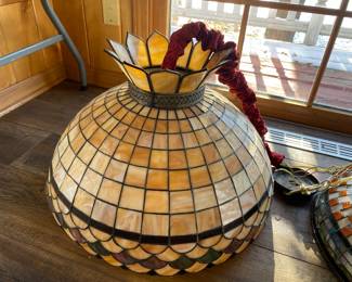 Stained glass lamp shade 