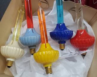 Check out all of the vintage Christmas!