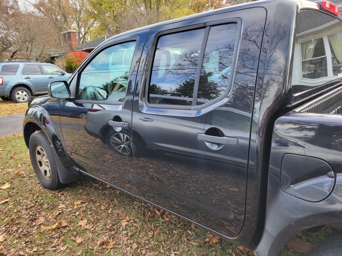 2011 Nissan Frontier 4WD V6
