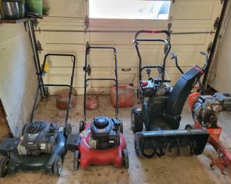 Mowers, Snowblowers & Tillers