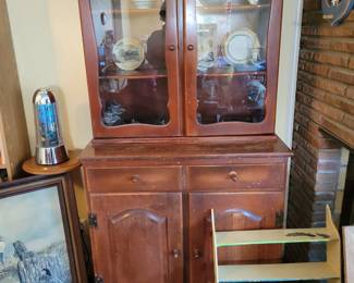 Small Hutch