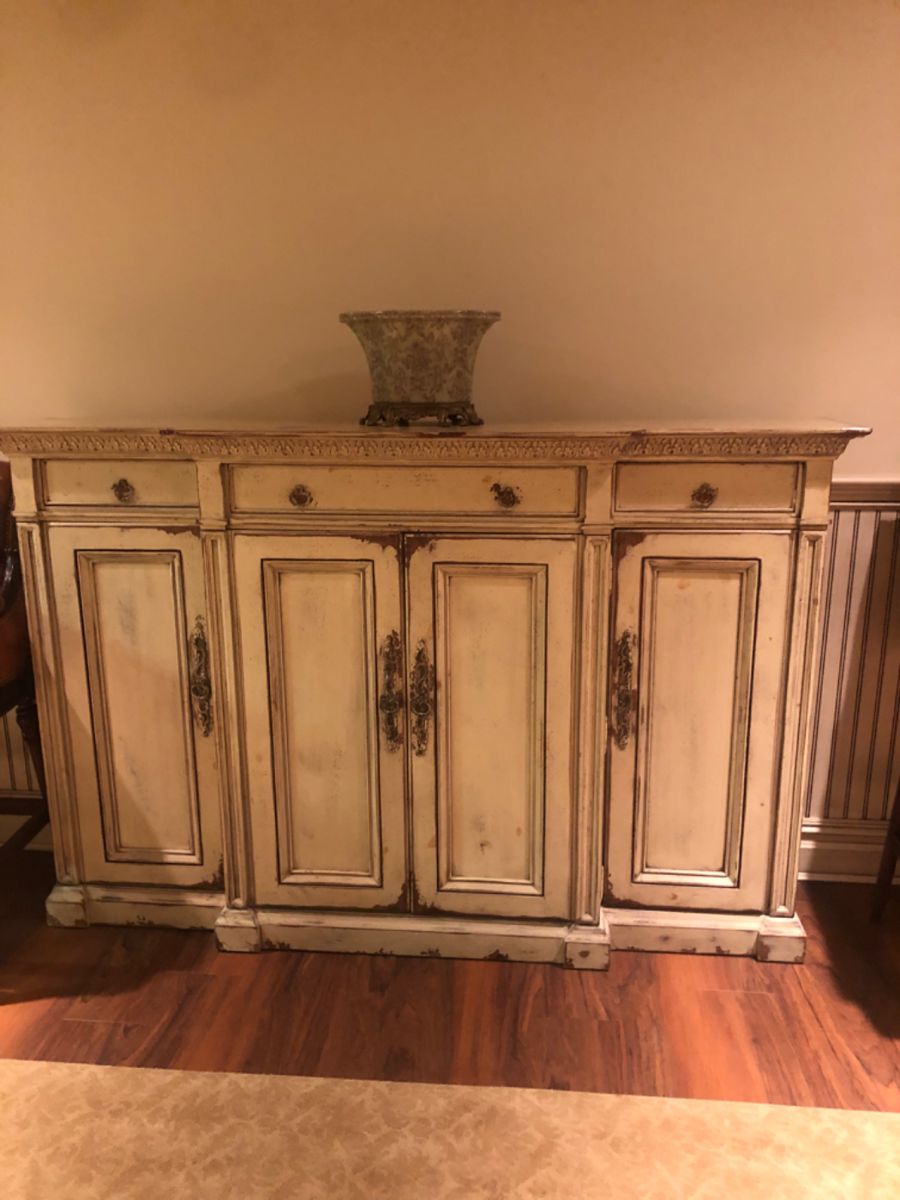 NEW JERSEY ESTATE AND MOVING SALES IS AT... starts on 12/8/2023