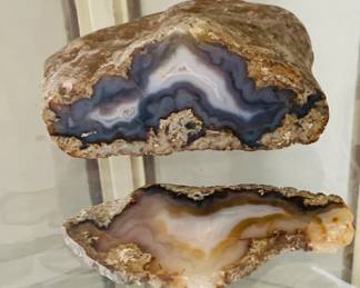Misc. Mineral Rocks / Geodes