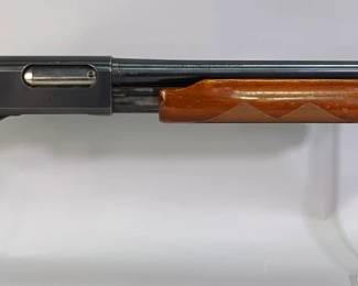 Remington Wingmaster 870 12 ga Pump Action Shotgun SN# 471378V, In Soft Case