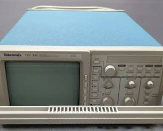 Tektronix TDS 340 Two-Channel Digital Real-Time Oscilloscope