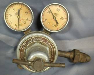 Powr-Kraft Regulator Model HB-5894A