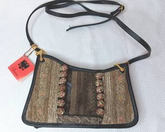 Pocketbook by Albano