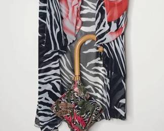 Grandoe Silk Shawl, Umbrella and Roxy Jewel Cap, 