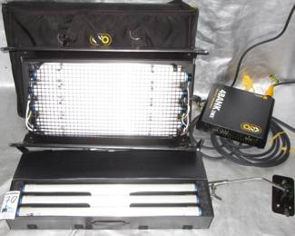 KINE FLO LIGHTING KIT IN CASE
