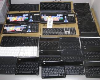 BOX KEYBOARDS SOME NOS