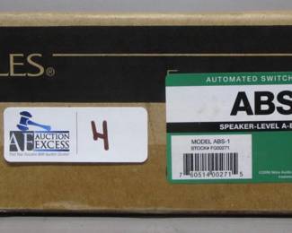 NILES ABS-1 SIGNAL ACTIVATED AV SWITCH IN ORIGINAL BOX