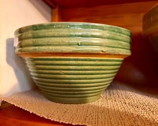 #8 Green stoneware mixing bowls