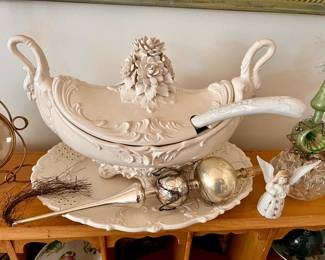 Ardalt Flori-Bianco Italy soup terrain and Vtg. Mercury tree toppers is sold