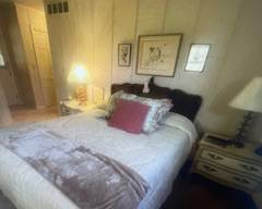 Queen bed French night stands 