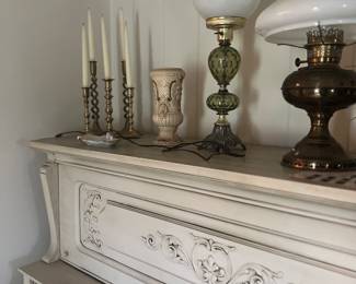 piano is for sale  gone with the wind lamps, will add more pics of piano tomorrow 