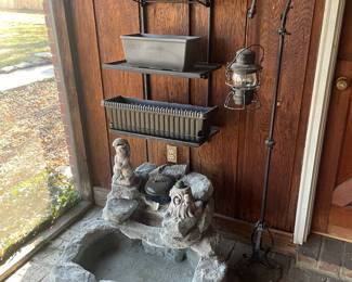 Fountain deco large railroad lantern As is nyl