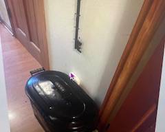 Metal key wall
Deco black painted pit with lid