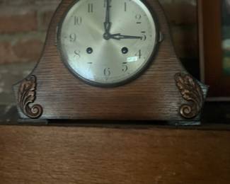 Mantle clock 