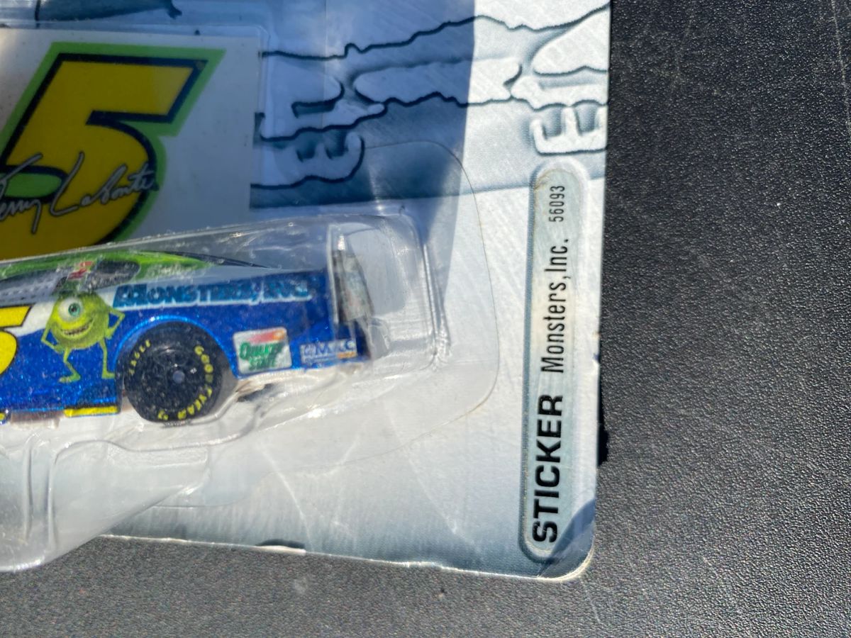 Vintage Toys Galore & Sports Stuff & Vintage... starts on 11/17/2023