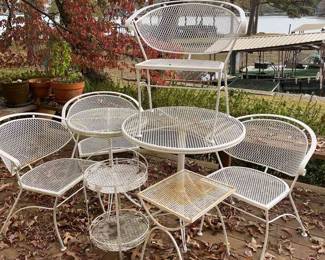 White Metal Outdoor Furniture