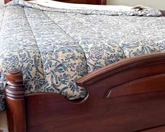 Vintage Wooden Queen Bed
