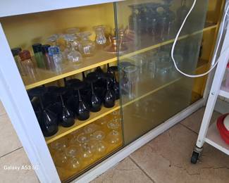 An assortment of vintage barware 