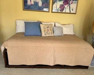 Crate and Barrel day bed (3) Twin, easy to take apart 