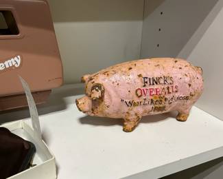 Pink cast pig 