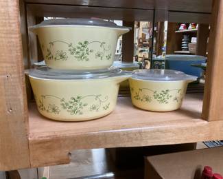 Vintage Pyrex and corning ware 