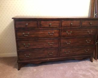 Kincaid Homecoming Solid Dresser in Vintage Walnut