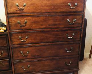 Kincaid Homecoming Solid Wood chest of drawers in Vintage Walnut
