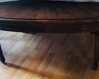 Oval coffee table